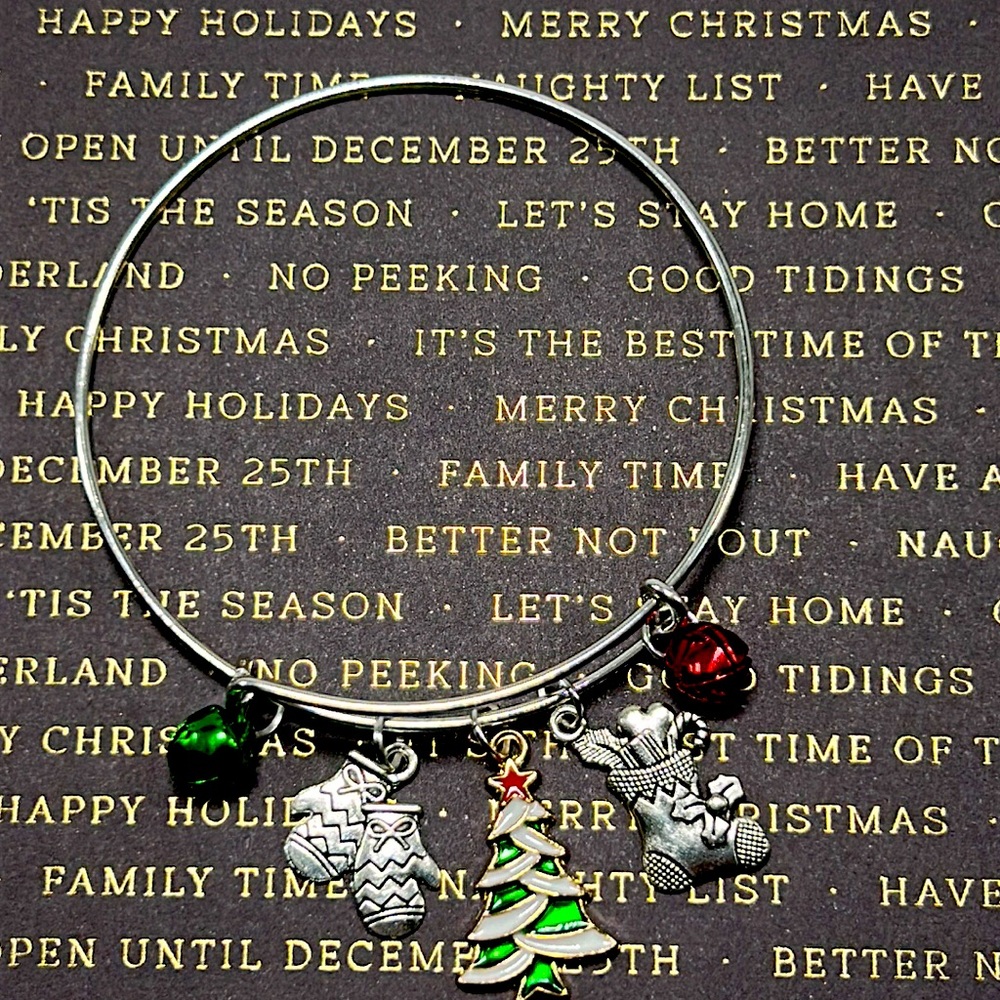Handmade Christmas Jingle Bell Charm Bracelet!